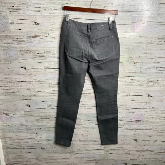 Cabi High Skinny Gray  Wash Smoked Pearl Jeans Size 2 - Picture 7 of 8